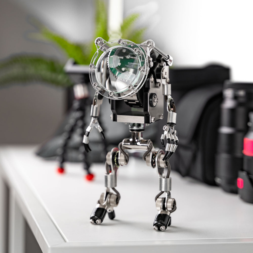 Cyclops Robotoy Watch Stand