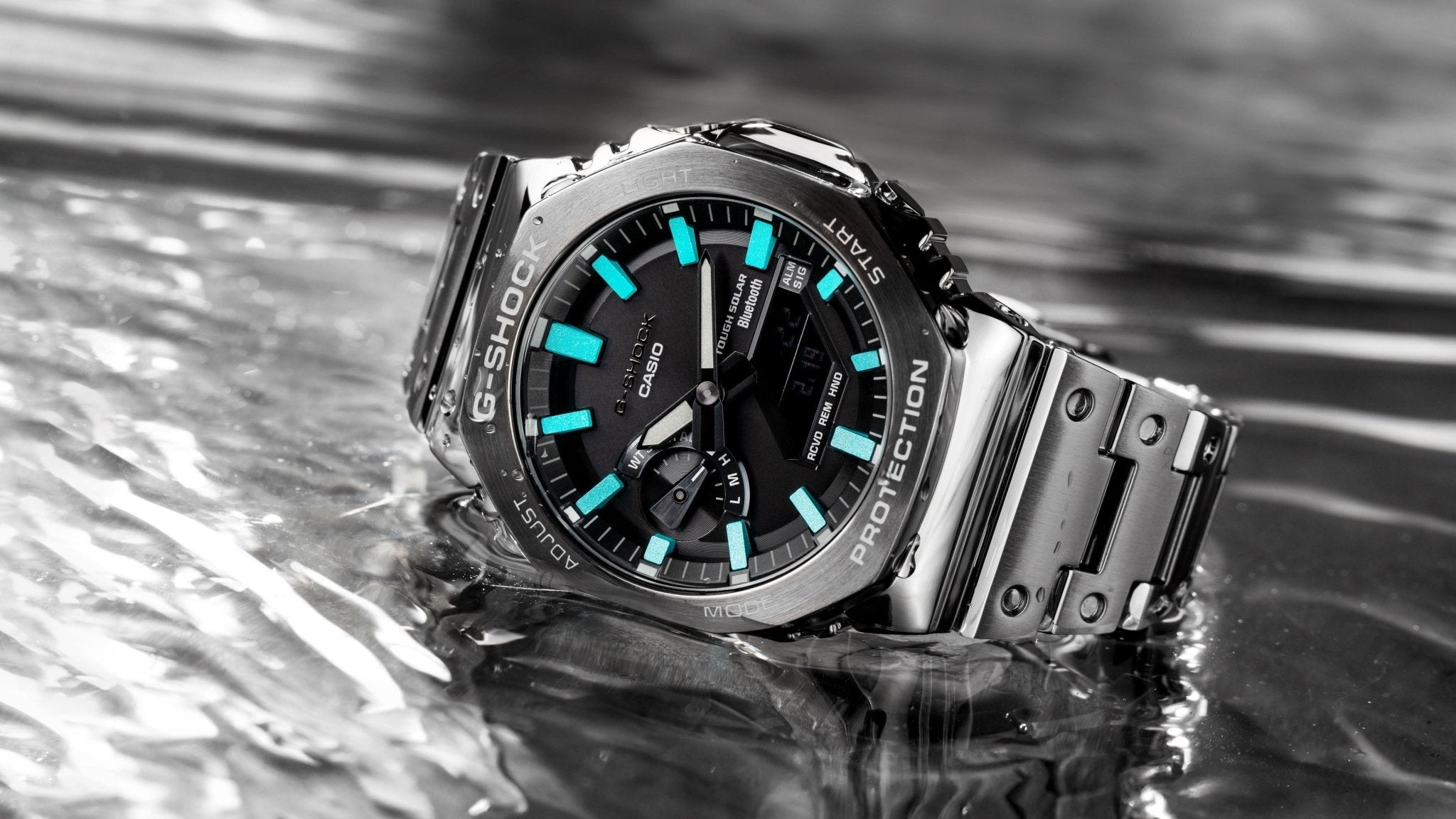 Customized for uniqueness this CasiOak is a vibrant wearable art hand-painted with turquoise colors that pop in a splash of vibrant hues – IFL Watches