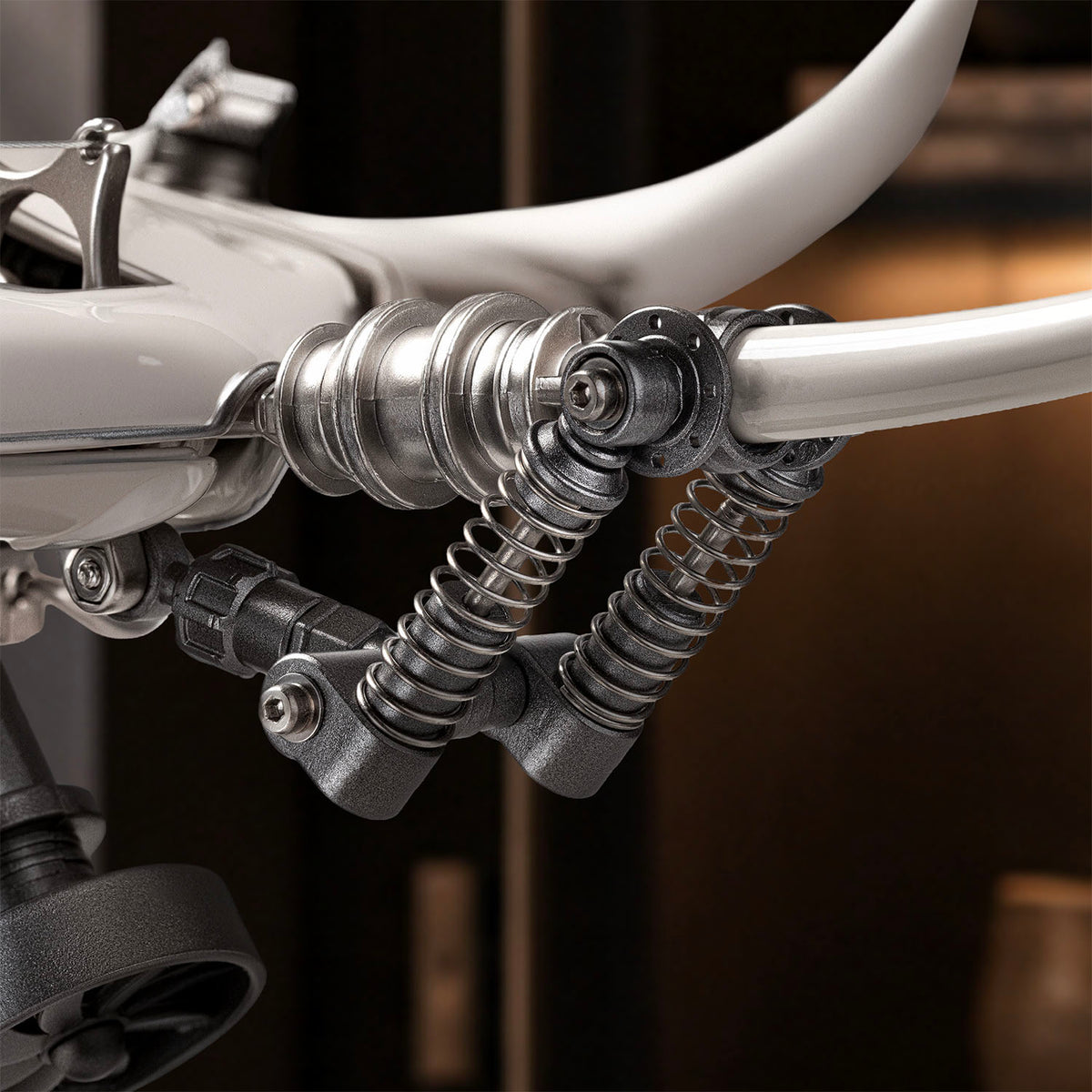 Mecha Ray — White