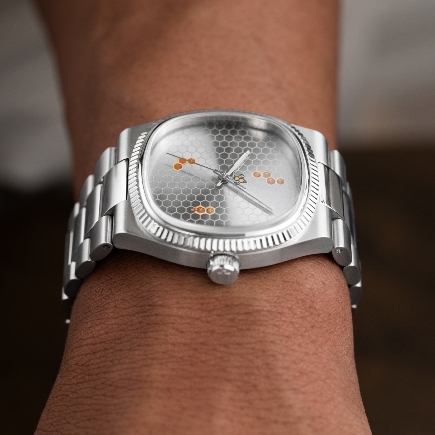 稼働品 ★BULOVA・ブローバ・Super Seville・クォーツ★ ブローバ×コンプレクト スーパーセビル ストーンダイヤル