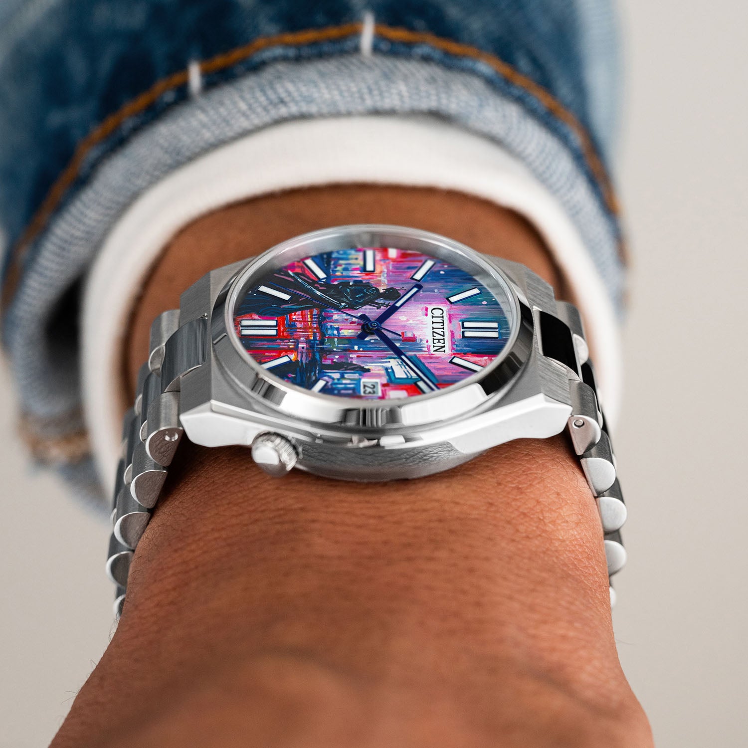 Tsuyosa Osaka Concept – A bold tribute to Osaka’s vibrant energy. This hand-painted Citizen Tsuyosa showcases a samurai girl against neon-lit streets. Limited edition by IFL Watches.