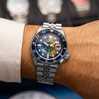 Sarı Kanaryalar Concept – Hand-painted custom Seiko 5 Sports GMT featuring Turkish football artwork in yellow and blue, a bespoke timepiece by IFL Watches