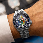 Sarı Kanaryalar Concept – Hand-painted custom Seiko 5 Sports GMT featuring Turkish football artwork in yellow and blue, a bespoke timepiece by IFL Watches