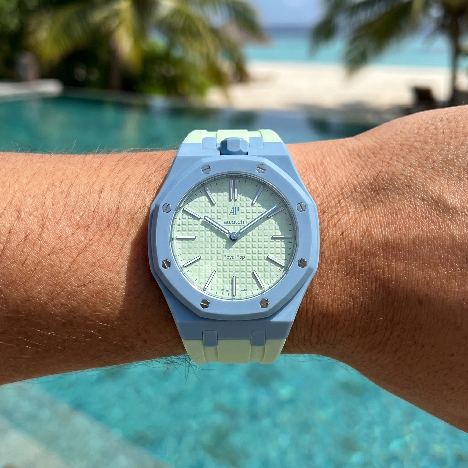 Blaue Acht Swatch x AP Royal Pop Rubber Case-Strap – IFL Watches