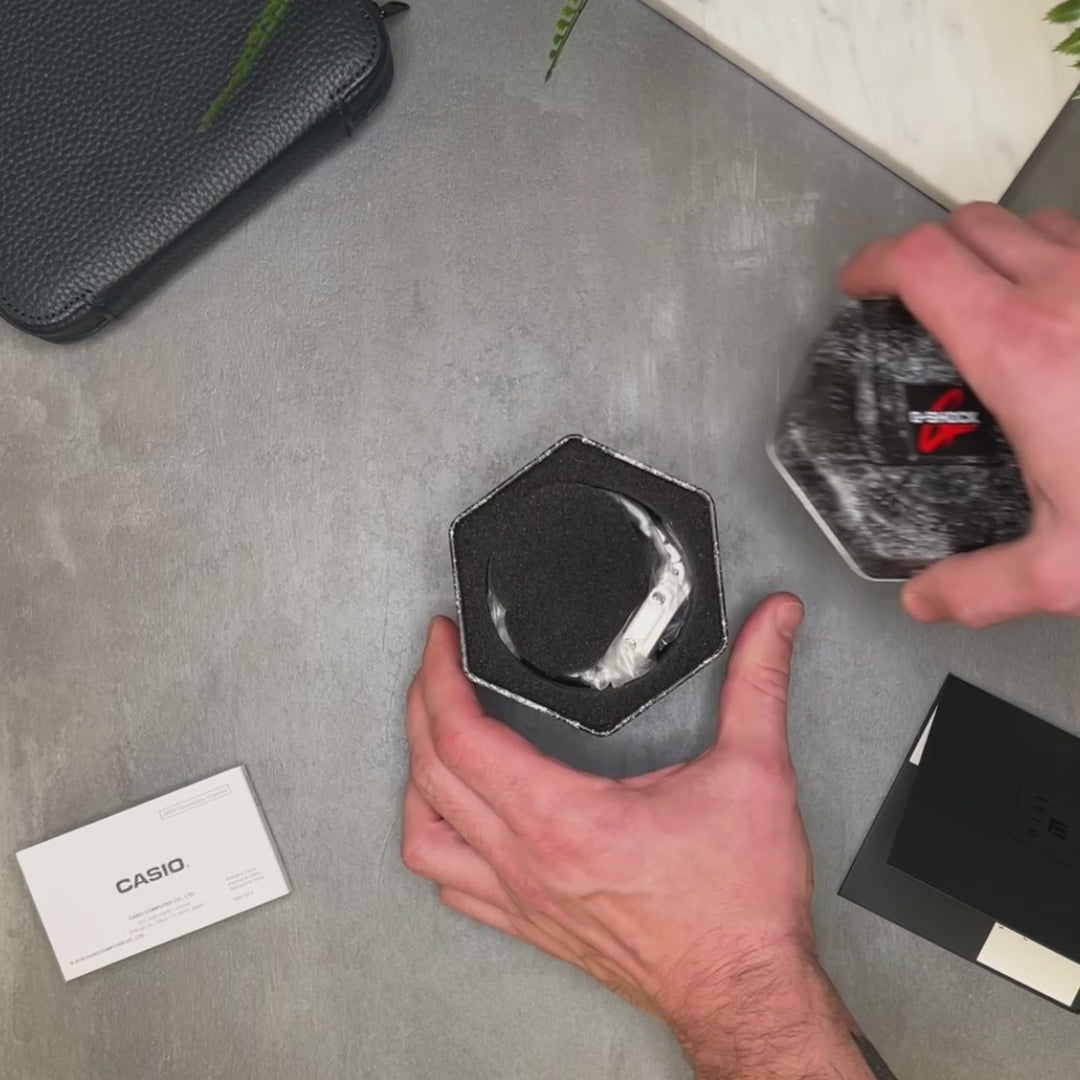 G-Shock CasiOak White Freak Rainbow